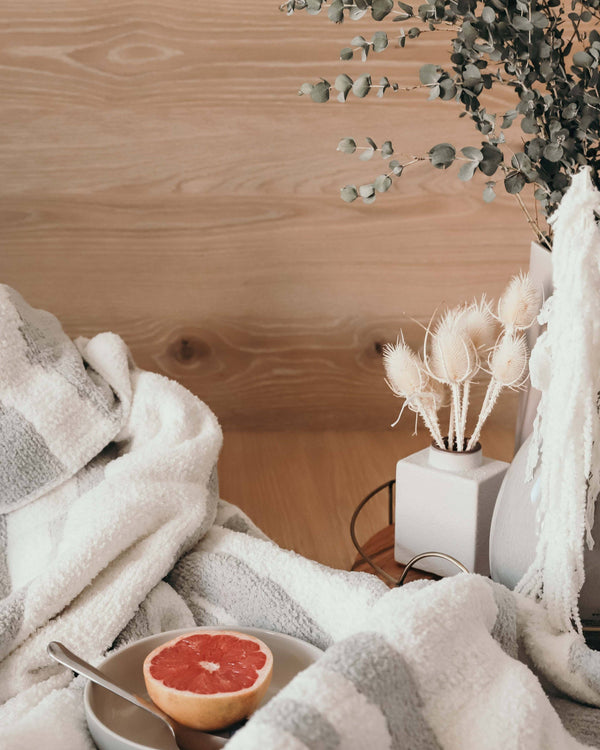 Woodland Throw: Throw / Sahara Tan - Off White
