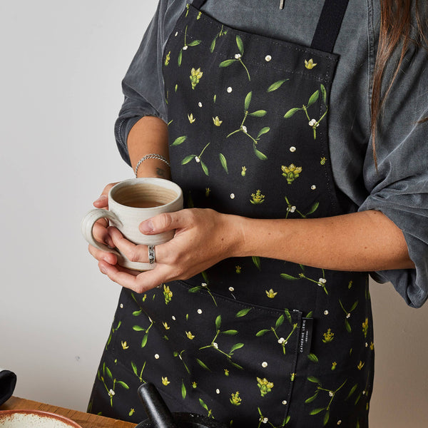 Mistletoe - Christmas Apron - Black