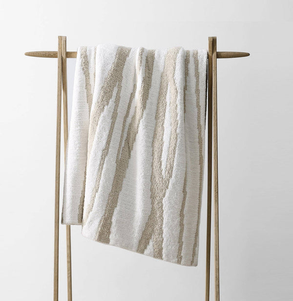 Woodland Throw: Throw / Sahara Tan - Off White